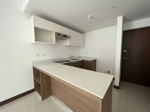 Moderno Apartamento en Nunciatura: Estilo, Vistas y Ubicación Privilegiada — photo 13 of 20