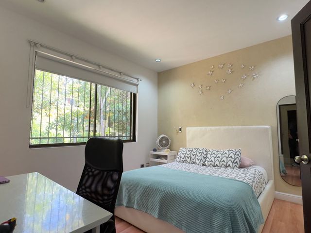 Residencia Colonial en Mora: 4 Hab / 3.5 Baños — 350 m² Const / 774 m² Lote — photo 14 of 20