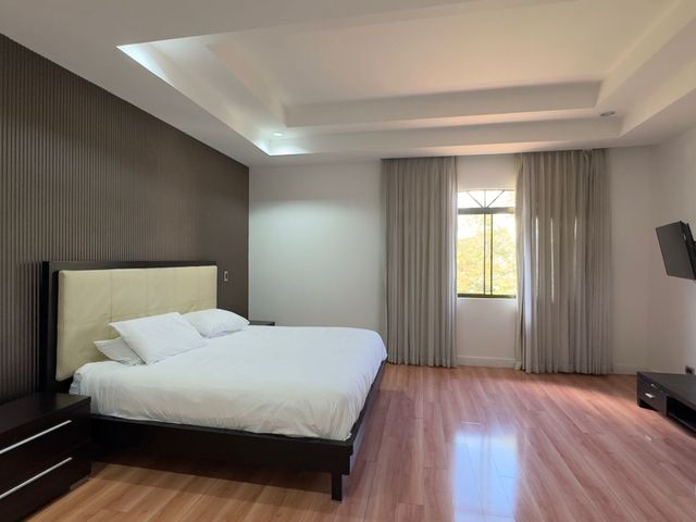 Residencia Colonial en Mora: 4 Hab / 3.5 Baños — 350 m² Const / 774 m² Lote — photo 18 of 20