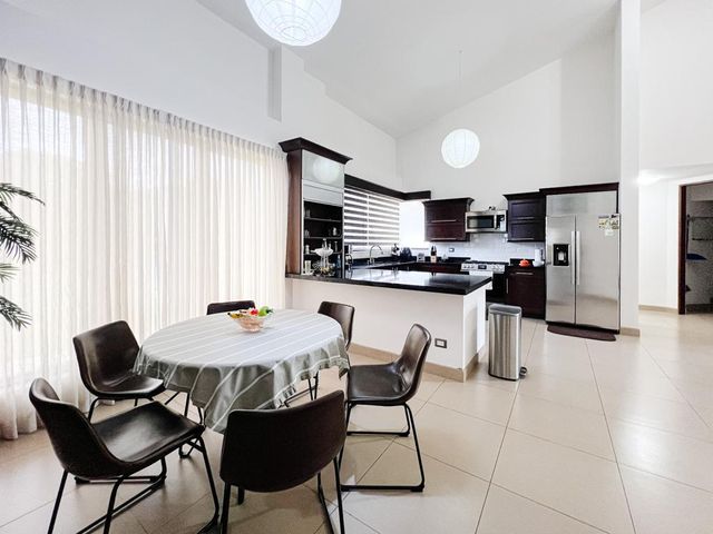 Casa Independiente en Río Oro, Santa Ana – 1,875 m² de Terreno — photo 9 of 20