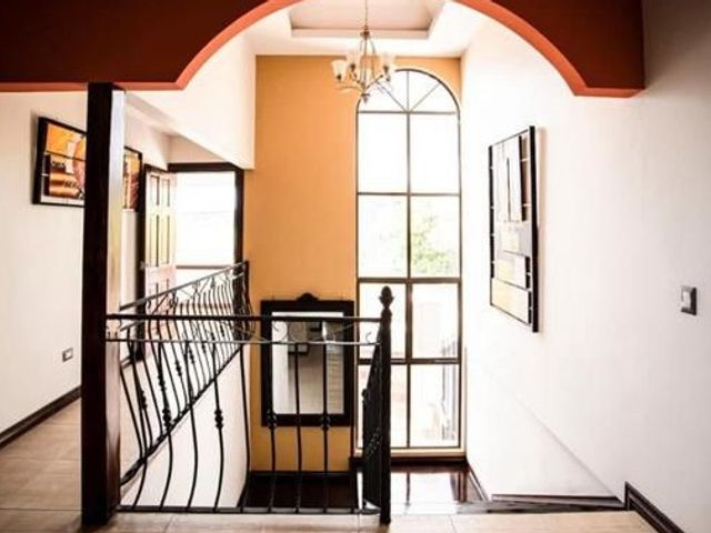 Residencia de Lujo en Grecia: Vistas de Ensueño, Seguridad Total y Facilidad Bancaria — photo 14 of 17