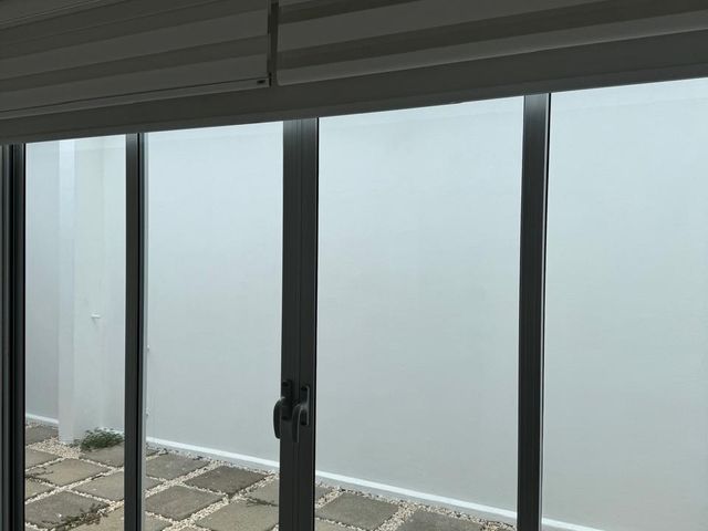 Rio Oro, Santa Ana - Casa Moderna de Una Planta - 215 m2 — photo 11 of 18