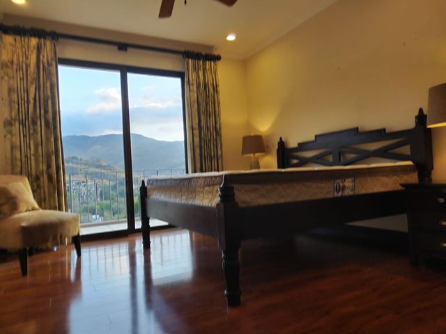 Exclusividad y Vistas Panorámicas en Alto Las Palomas | 175 m² de Puro Lujo — photo 4 of 17