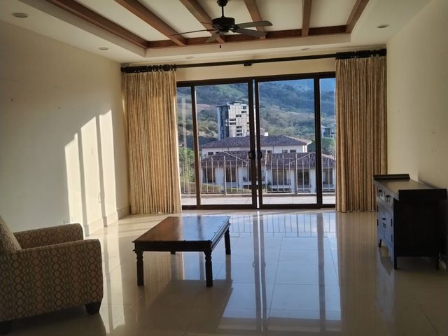 Exclusividad y Vistas Panorámicas en Alto Las Palomas | 175 m² de Puro Lujo — photo 11 of 17