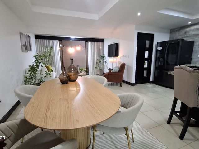 Casa en Condominio Santa Ana Hills - 3DOR/2.5BA - 240 m2 — photo 10 of 17