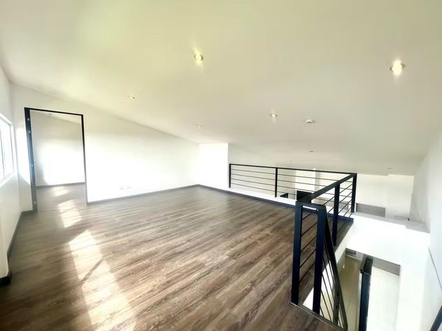 Moderno y Amplio Apartamento en Santa Ana – 188 m² de Lujo y Comodidad — photo 11 of 18