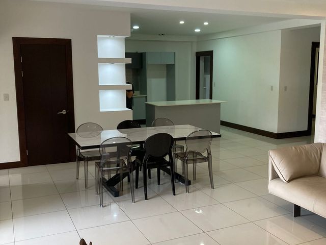 Exclusivo de 4 Hab + Servicio | Terraza de 36 m2 | Cerca de Hospital Metropolitano — photo 3 of 14