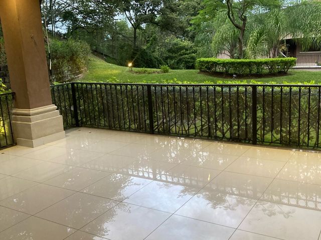 Exclusivo de 4 Hab + Servicio | Terraza de 36 m2 | Cerca de Hospital Metropolitano — photo 10 of 14