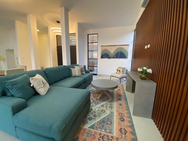 Residencia Contemporánea de Lujo 6BR/6BA en Mar Vista — photo 2 of 18