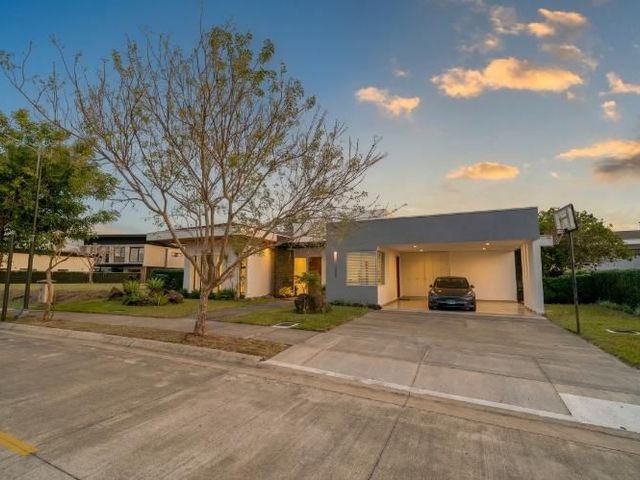 HACIENDA ESPINAL, GUACIMA - 3DOR/2.5BA - 290M2 *** AMUEBLADO *** — photo 1 of 15