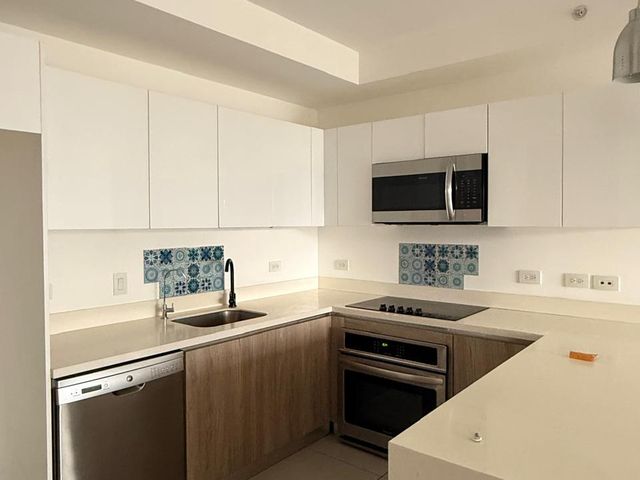Apartamento en Hyde Park, Rohrmoser – 3 Habitaciones y Servicio — photo 5 of 15