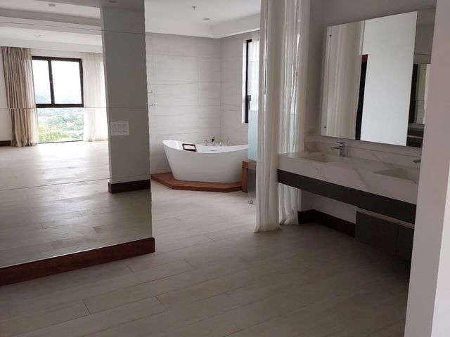 Flats 21, Lomas del Valle, Santa Ana - 2DOR/2.5BA - 205 m2 *** SIN MUEBLES *** — photo 7 of 18
