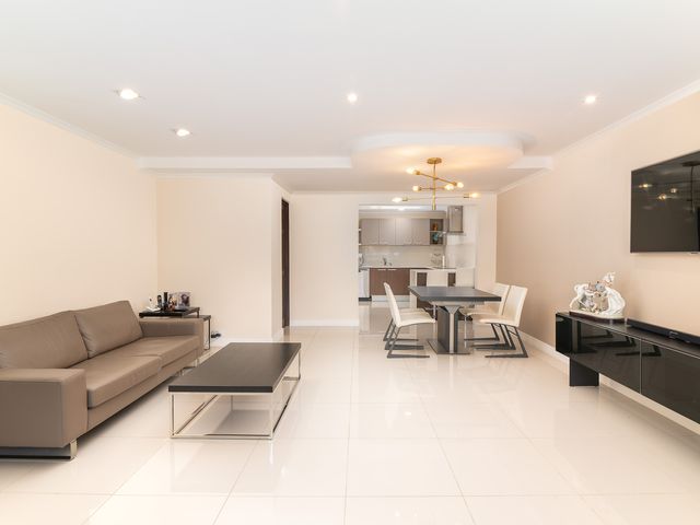 Venta de Apartamento en Condominio Villa Jade, Tibás — photo 1 of 21