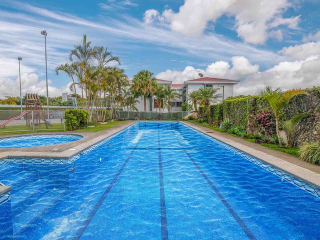 Venta de Apartamento en Condominio Villa Jade, Tibás — photo 16 of 21