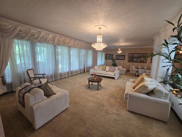 Venta de Casa en Residencial Montenegro, Alajuela — photo 1 of 18