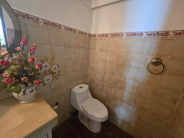 Venta de Casa en Residencial Montenegro, Alajuela — photo 8 of 18