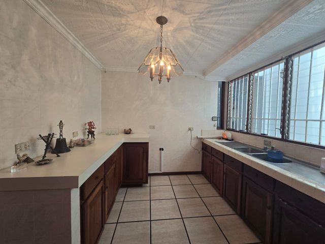 Venta de Casa en Residencial Montenegro, Alajuela — photo 9 of 18