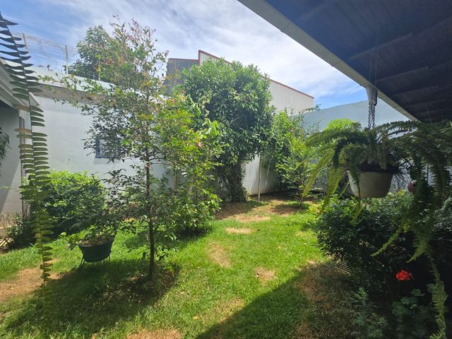 Venta de Casa en Residencial Montenegro, Alajuela — photo 11 of 18