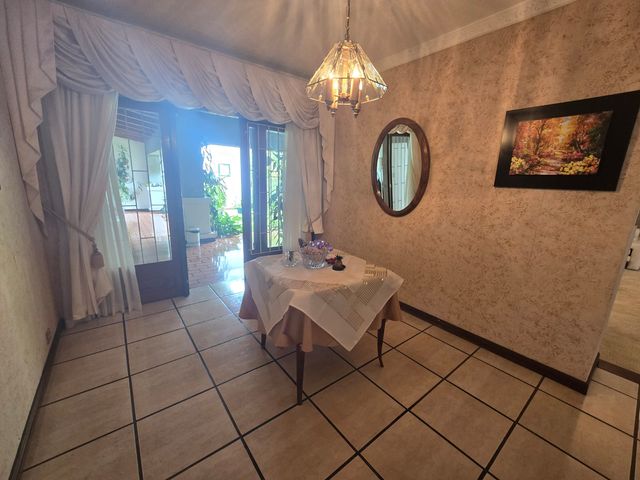 Venta de Casa en Residencial Montenegro, Alajuela — photo 13 of 18