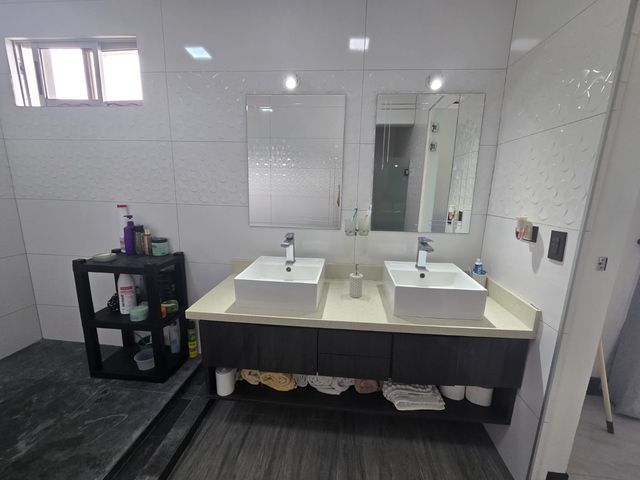 Baño — VENTA DE CASA EN CONDOMINIO HACIENDA EL COYOL, ALAJUELA, foto 12 de 21