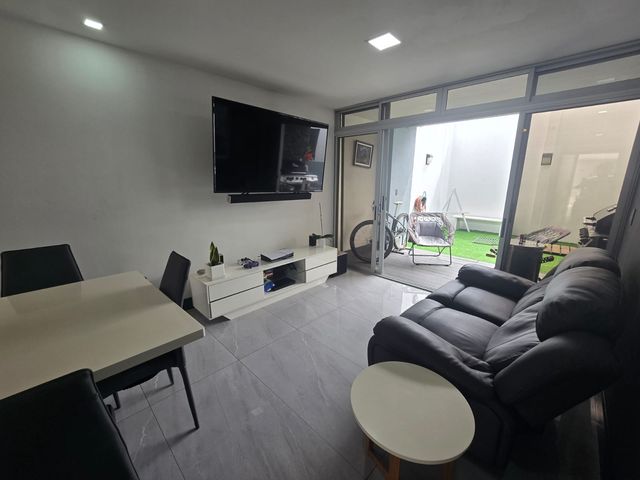 Sala — VENTA DE CASA EN CONDOMINIO HACIENDA EL COYOL, ALAJUELA, foto 14 de 21