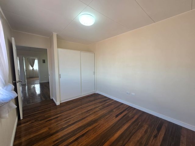 VENTA DE CASA INDEPENDIENTE DE DOS PLANTAS EN TIBÁS CENTRO — photo 4 of 19