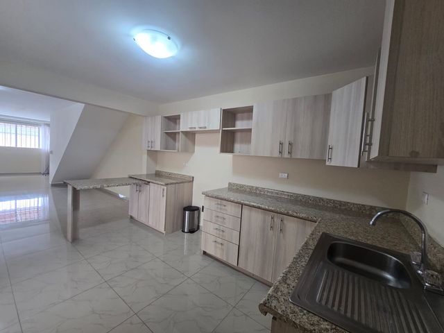 VENTA DE CASA INDEPENDIENTE DE DOS PLANTAS EN TIBÁS CENTRO — photo 16 of 19