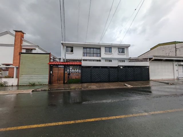 Venta de propiedad con cuatro apartamentos en Montelimar, Guadalupe — foto 1 de 5