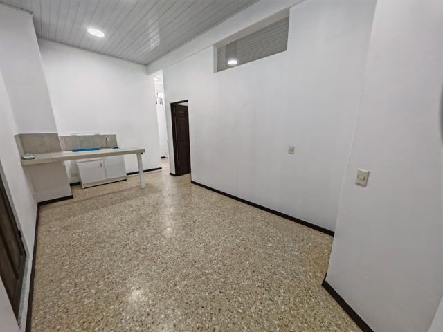 Venta de propiedad en el Centro de San José, por el Barrio Chino — foto 3 de 5