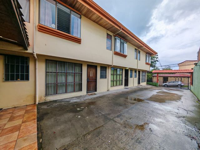Venta de cuatro apartamentos para inversión en Montelimar, Goicoechea — foto 1 de 5