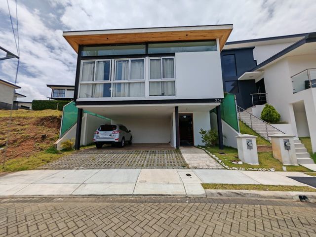 Venta de casa a estrenar en condominio Teruma, Moravia — foto 1 de 5