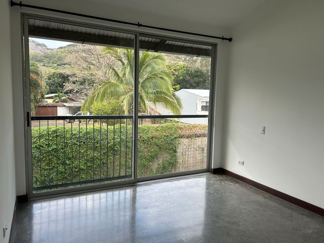 Loft in Santa Ana Downtown — photo 10 of 16