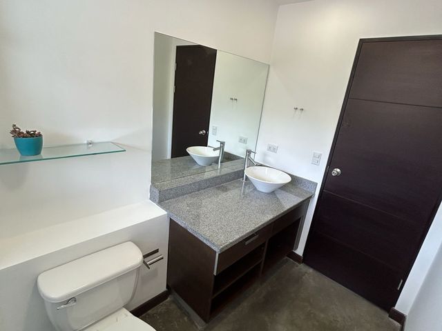 Loft in Santa Ana Downtown — photo 6 of 16