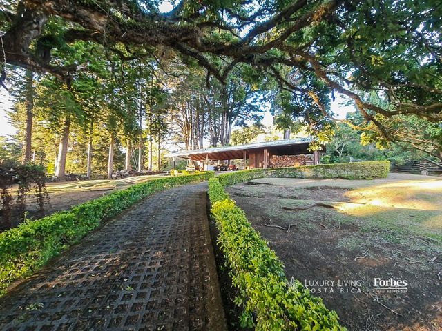 21325 - The Views Mountain Estate in San Jose de la Montaña — photo 12 of 21