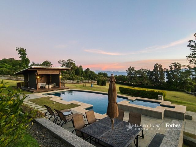 21325 - The Views Mountain Estate in San Jose de la Montaña — photo 2 of 21