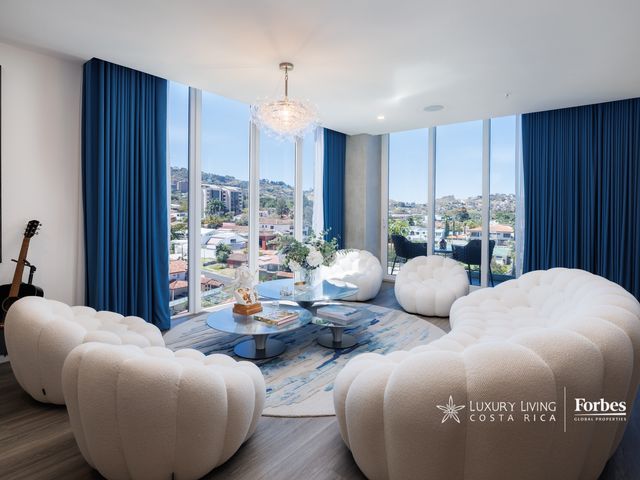 21319 - Penthouse Dúplex, 4 dor. y Vistas Panorámicas, Avenida Escazú — photo 1 of 18