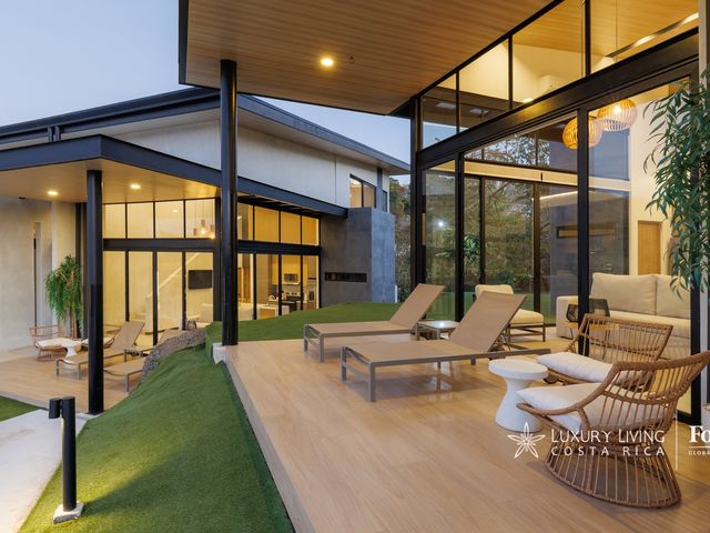 Luxury Villas Investment Property in Tamarindo, Costa Rica — photo 15 of 21