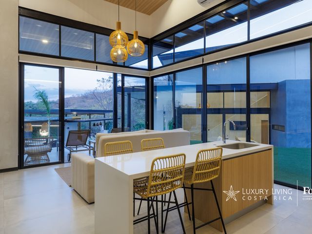 Luxury Villas Investment Property in Tamarindo, Costa Rica — photo 13 of 21