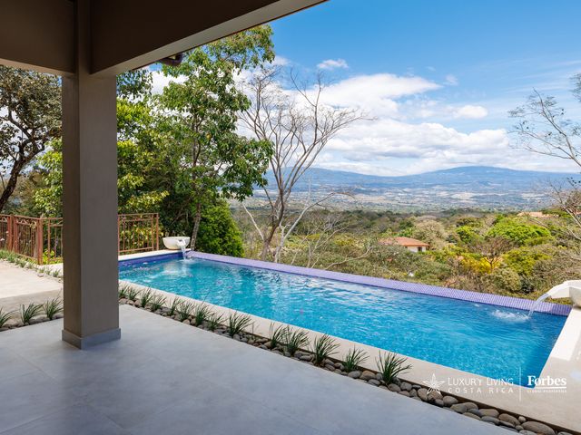 21343 - Private Atenas Home, Infinity Pool, Large Terrace & Views — photo 11 of 21