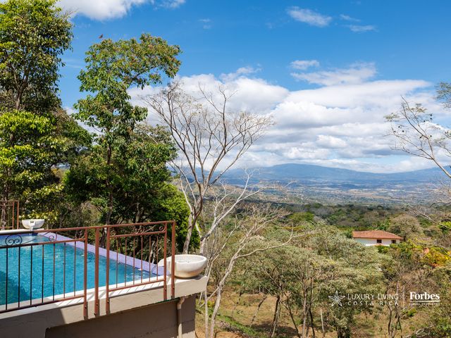 21343 - Private Atenas Home, Infinity Pool, Large Terrace & Views — photo 10 of 21
