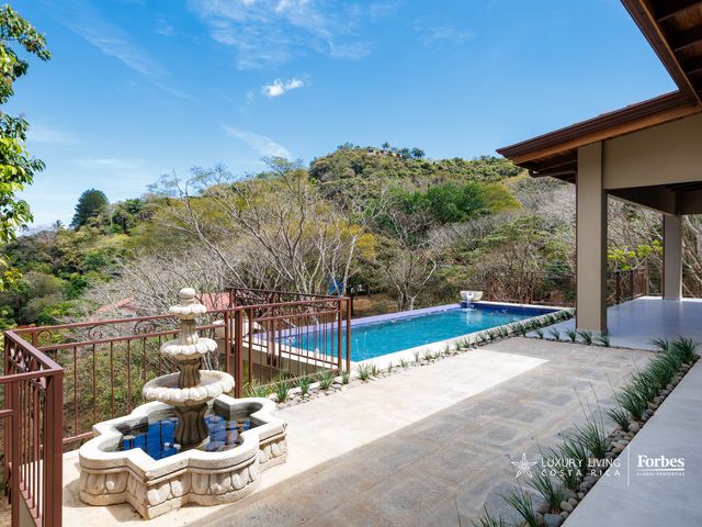 21343 - Private Atenas Home, Infinity Pool, Large Terrace & Views — photo 7 of 21
