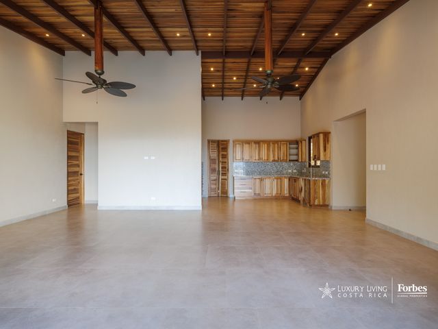 21343 - Private Atenas Home, Infinity Pool, Large Terrace & Views — photo 13 of 21