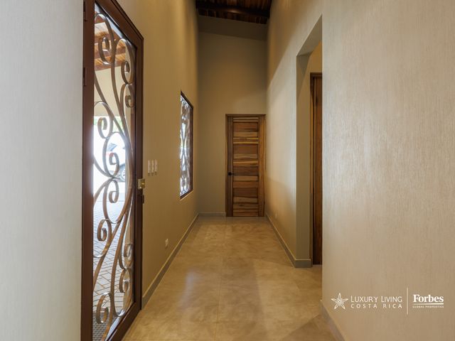 21343 - Private Atenas Home, Infinity Pool, Large Terrace & Views — photo 12 of 21