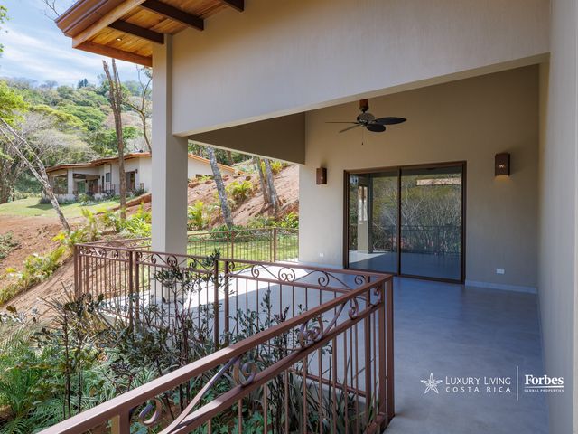 21343 - Private Atenas Home, Infinity Pool, Large Terrace & Views — photo 16 of 21
