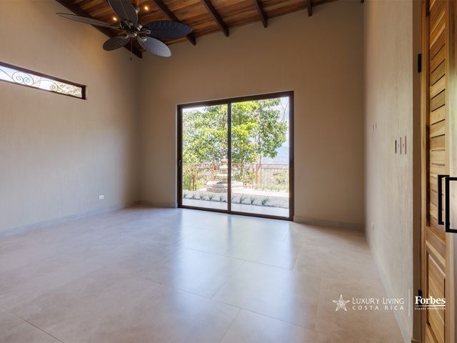 21343 - Private Atenas Home, Infinity Pool, Large Terrace & Views — photo 19 of 21