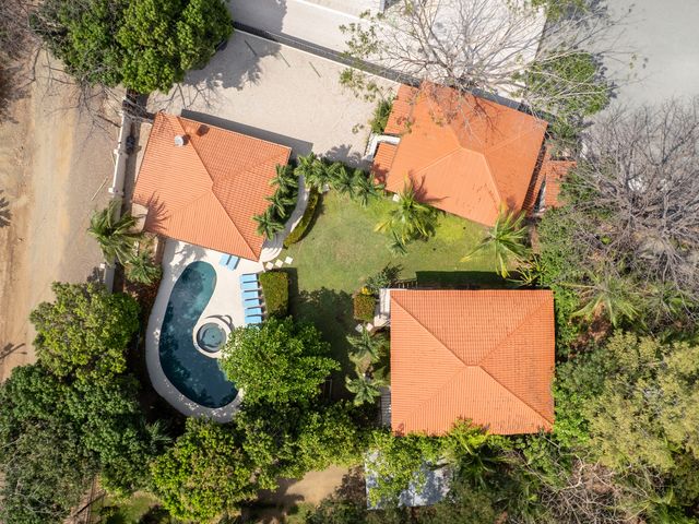 21348 - Casa Arenas Retreat, Playa Potrero, Guanacaste — photo 1 of 17