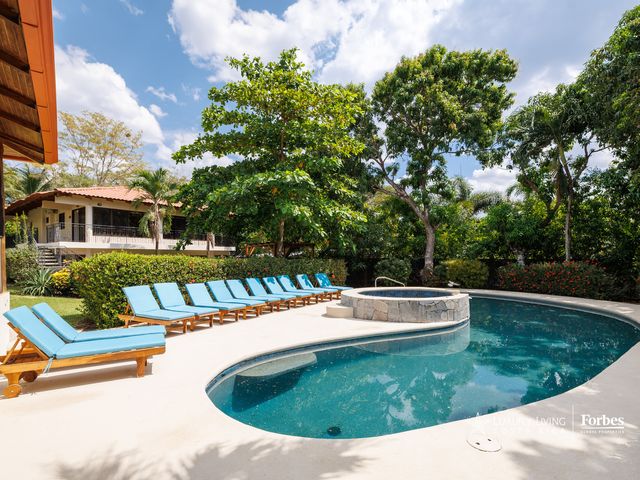 21348 - Casa Arenas Retreat, Playa Potrero, Guanacaste — photo 14 of 17