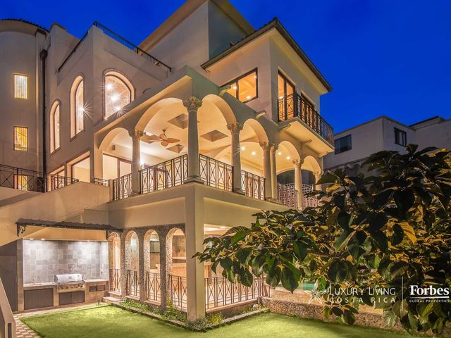 21350 - Luxury home, Cerro Real with private pool and four bedrooms — photo 1 of 21