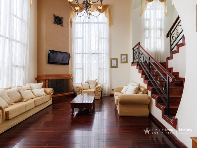 21352 - Family Residence: Security and Strategic Location, Altamonte — photo 1 of 19