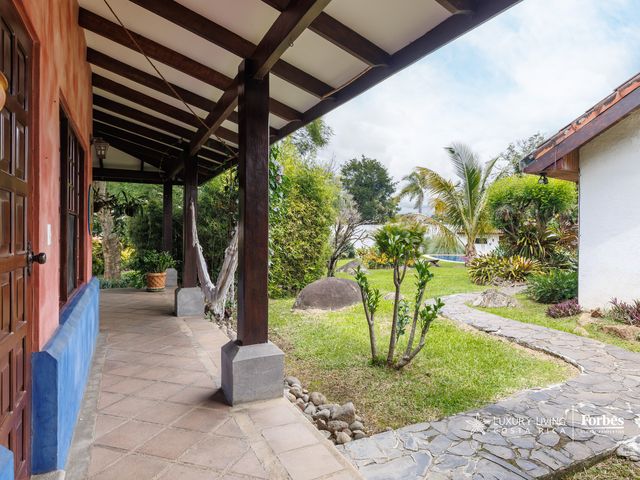 21219 - La Estancia de Maynard: Single-Level Home with Pool and 2 Guest Units — photo 8 of 12